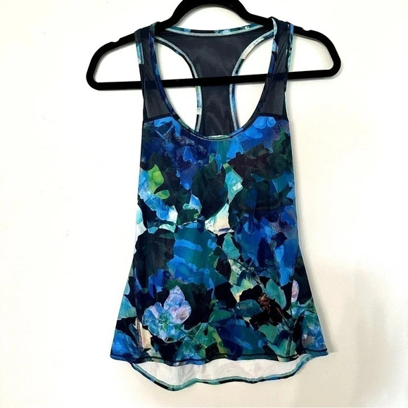 Athleta Blue Abstract Floral Racerback Sleeveless Scoop Neck Tank Size XS - Picture 2 of 9